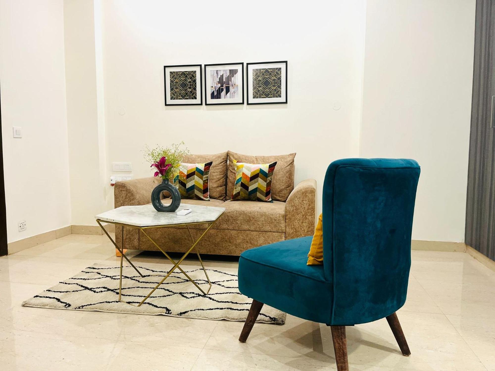 Bluo 1Bhk - Dlf Cybercity, Balcony, Lift, Parking Gurgaon Exterior foto
